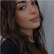 Universitaria ofrece clase de repaso a niños de primaria por Mataró y alrededores